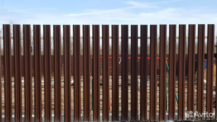 Забор из евроштакетника цена качественно