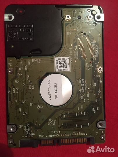 Жесткий диск SATA