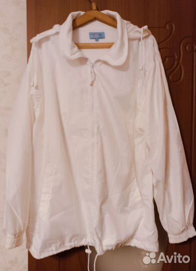 Ветровка 62-64 размер на хлопковом подкладе