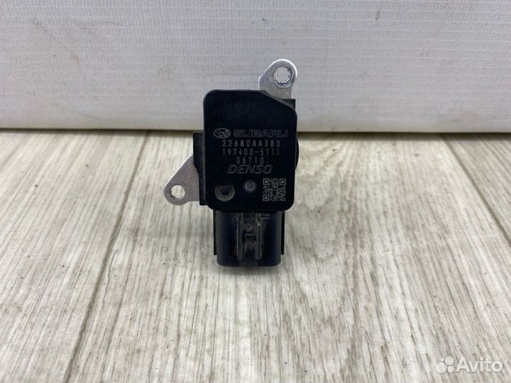 Датчик массового расхода воздуха Subaru Forester