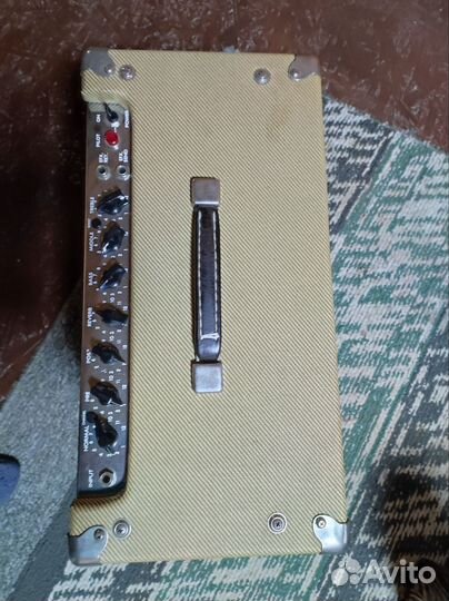 Ламповый комбоусилитель peavey