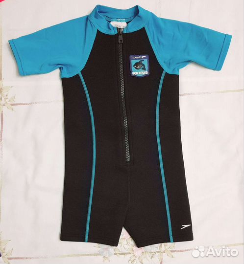 Комбинезон детский для купания и новые плавки