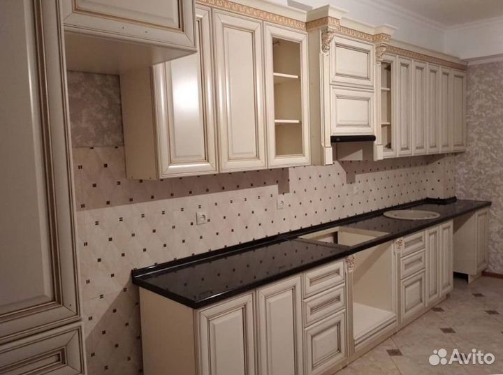 Кухонная мебель в потолок