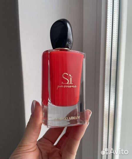 Женская парфюмерная вода Giorgio Armani Si Passion