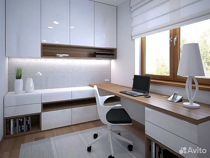 Рабочая зона со шкафом у окна
