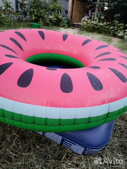 Круг надувной арбуз
