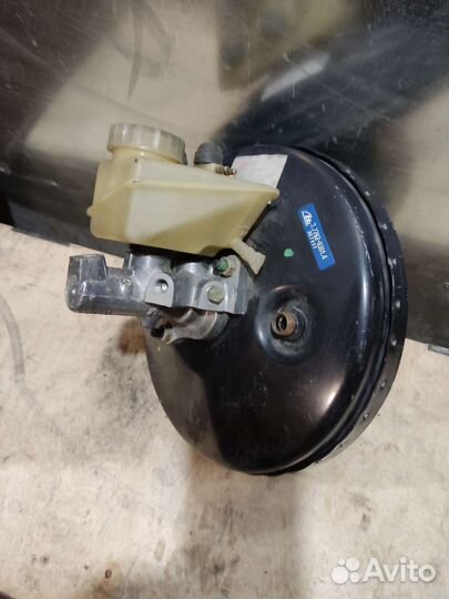 Вакуумный усилитель тормозов для mercedes 124