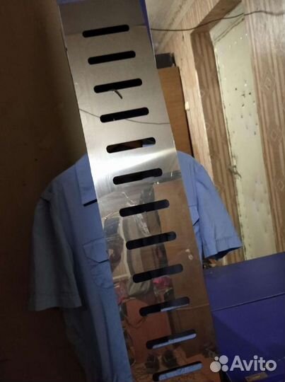 Тумба с зеркалом в прихожую