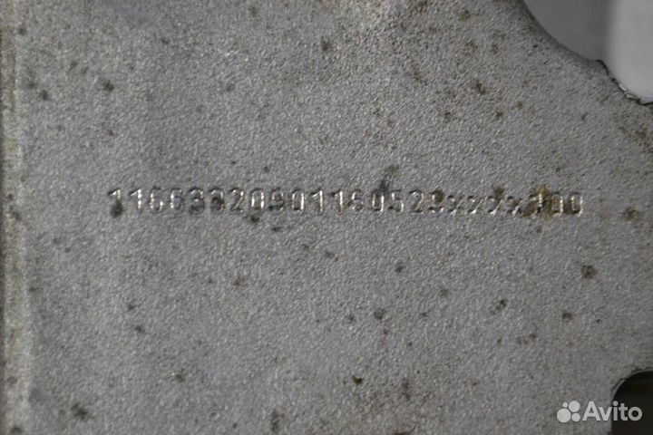 Кулак передний левый, Mercedes-Benz GLS-Класс X166 2016