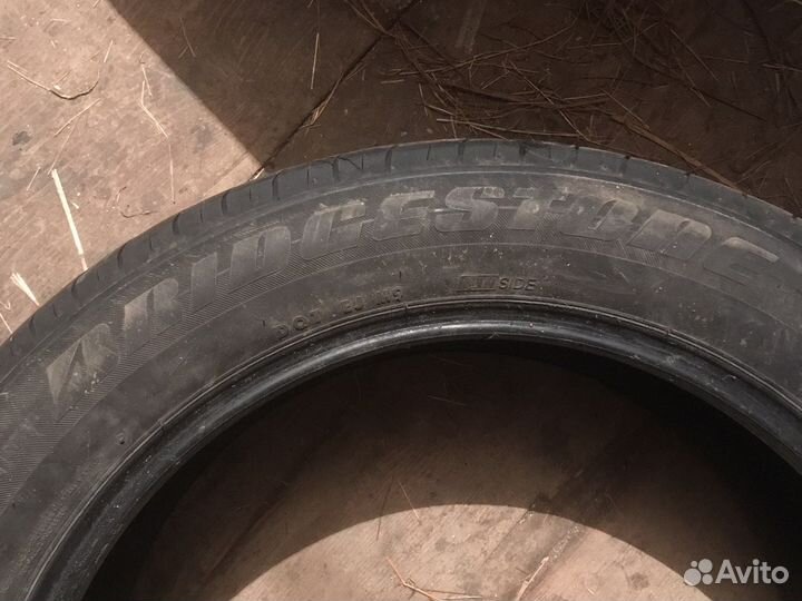 Bridgestone Dueler H/L 33A 235/55 R20