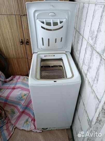 Стиральная машина с вертикальной загрузкой