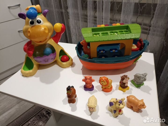 Продаю игрушки фирмы 