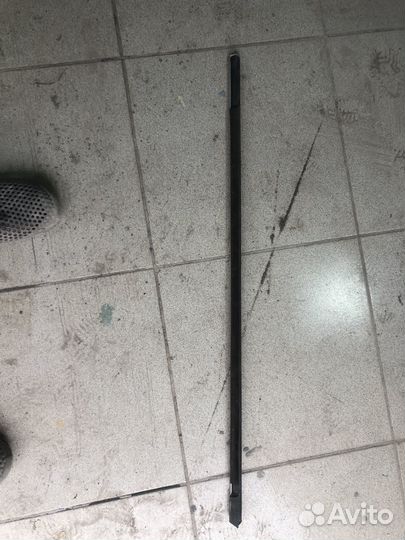 Молдинг, уплотнитель стекла