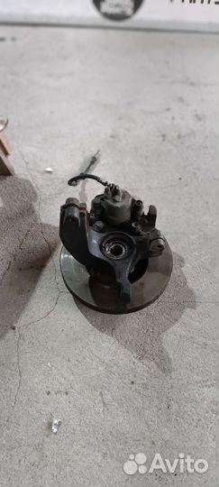 Цапфа левая Mazda 3 BL. Оригинал