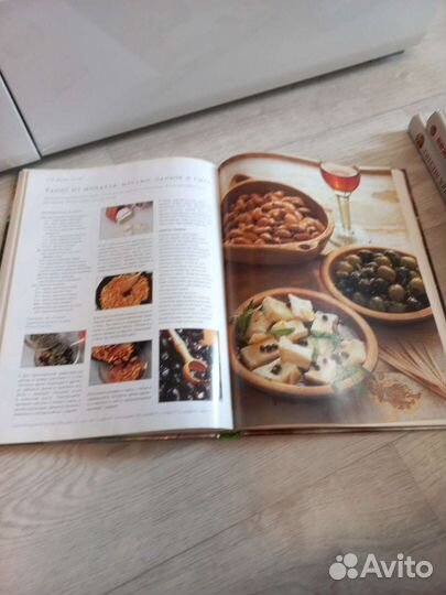 Книги новые,в и пользовании не были