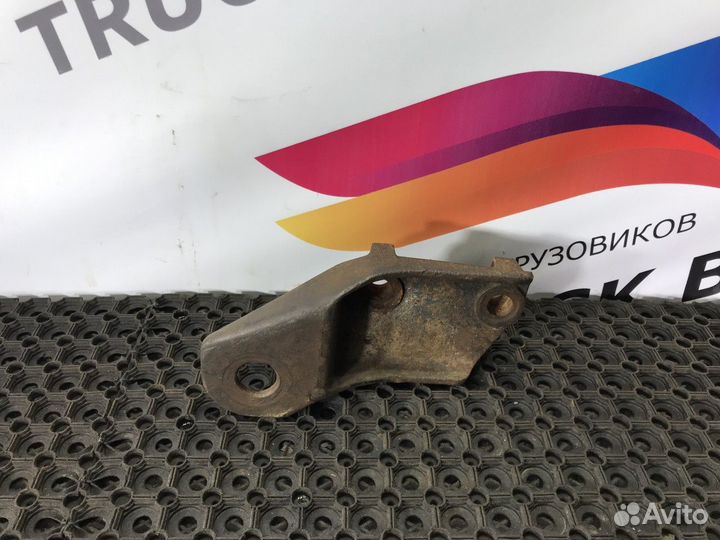 Кронштейн заднего стабилизатора левый