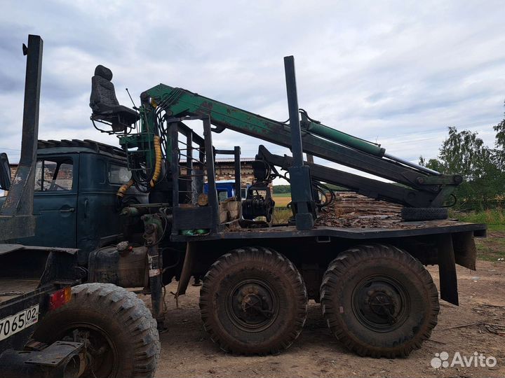 Урал 4320 с КМУ, 1990