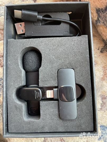 Петличка для iPhone