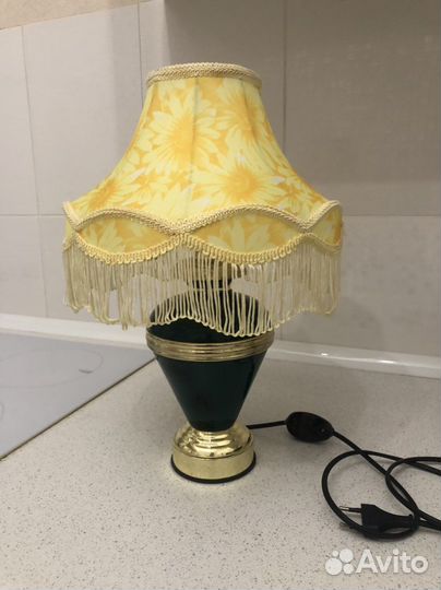 Лампа настольная