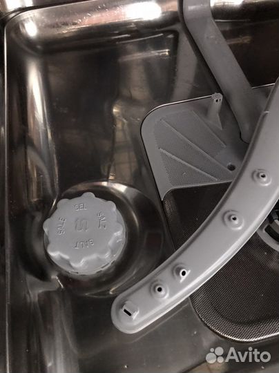 Посудомоечная машина Ariston Hotpoint