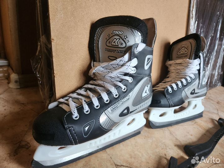 Коньки хоккейные 43 размер Profy Lux