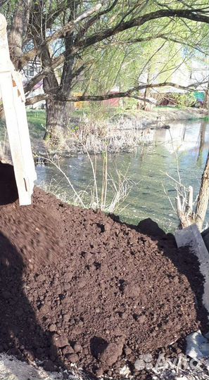 Грунт для садовых цветов, чернозем, почва, песок