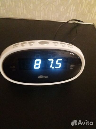 Часы с радио