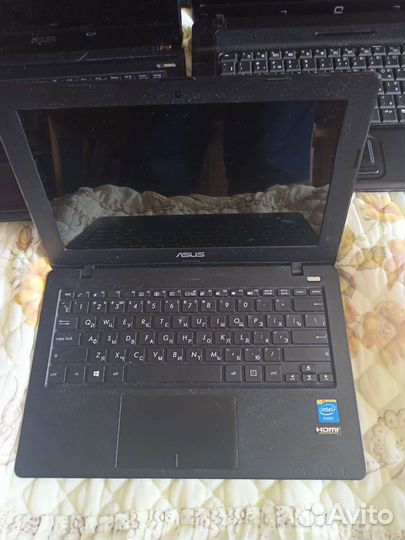 Ноутбуки Asus. Lenovo.hp