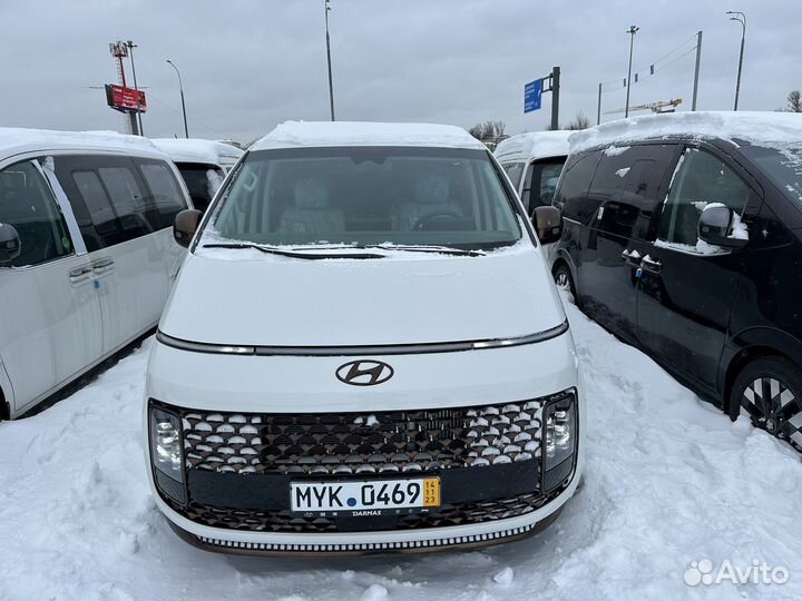Hyundai Staria 2.2 AT, 2023, 57 км