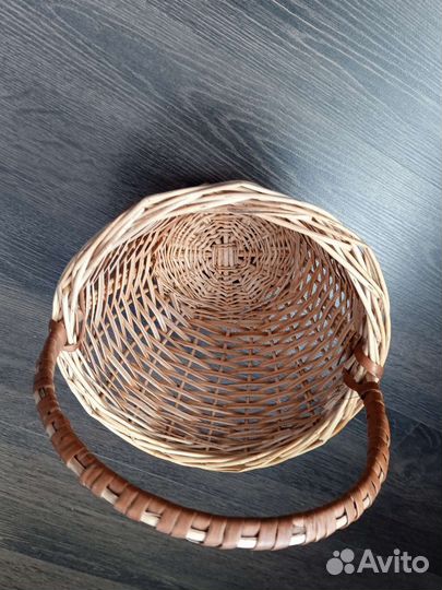 Корзина плетеная