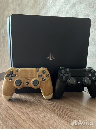 Sony PS4 slim