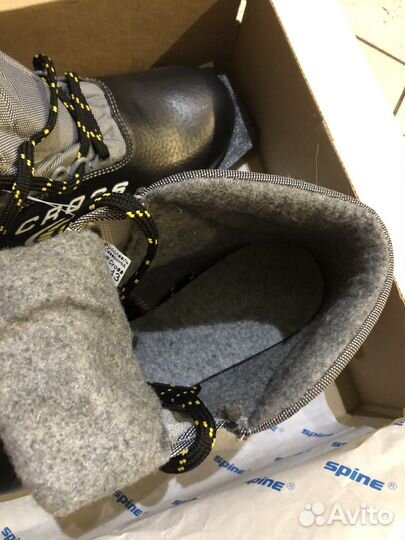 Лыжные ботинки spine