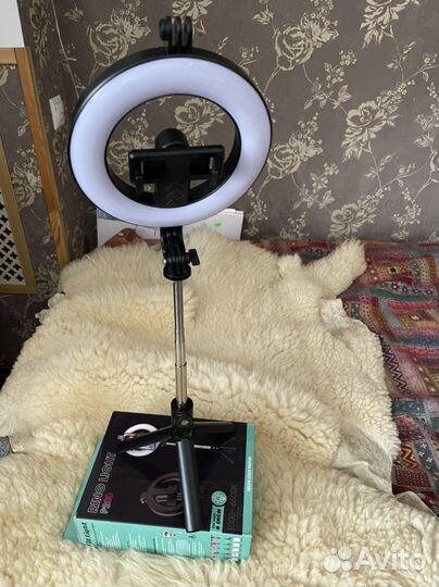 Кольцевая лампа для видео