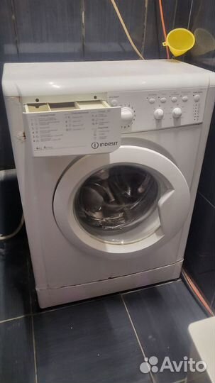 Стиральная машинка Indesit 4 кг