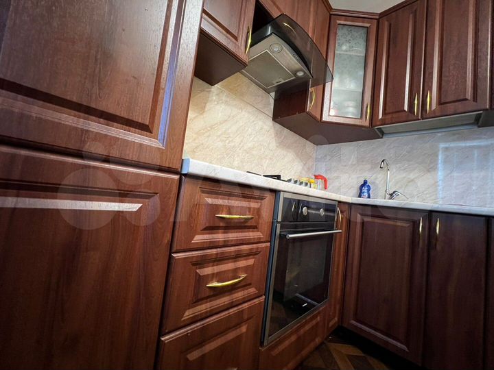 2-к. квартира, 56,1 м², 1/3 эт.