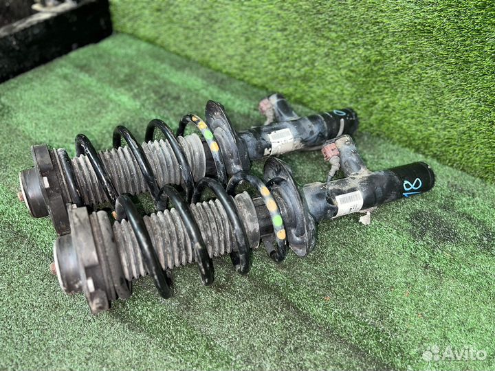 Передний амортизаторы DCC Volkswagen Passat CC