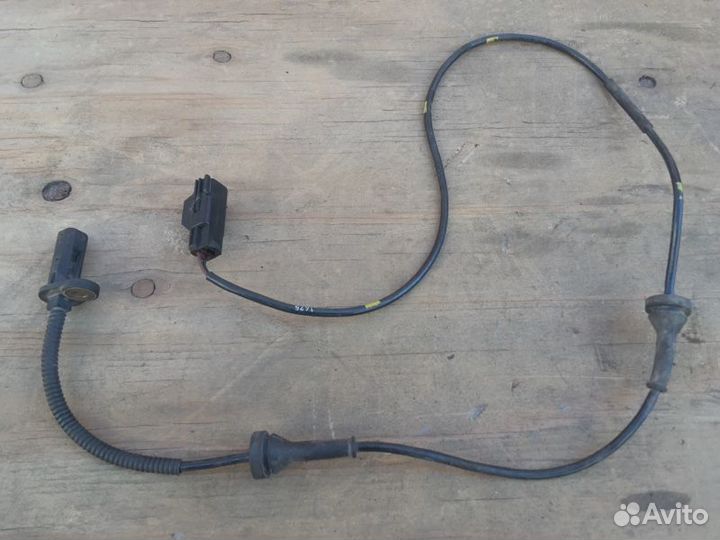 Датчик ABS передний правый Volvo XC70 I 2000-2007г