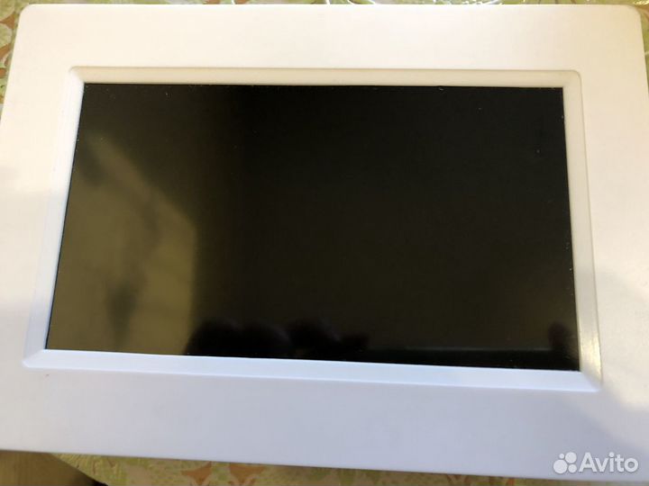 Цифровая фоторамка Digma