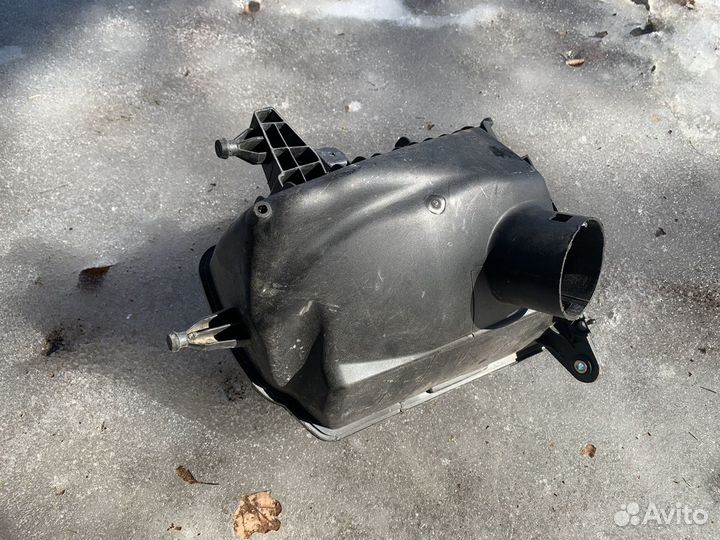 Корпус воздушного фильтра nissan x-trail t31