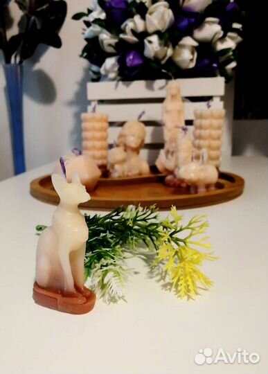 Формовые свечи из воска ручной работы