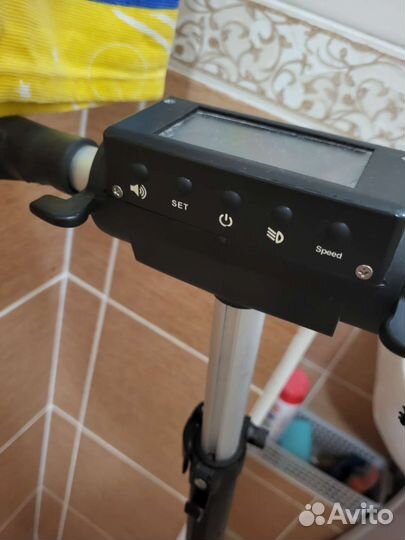 Самокат взрослый электрический бу