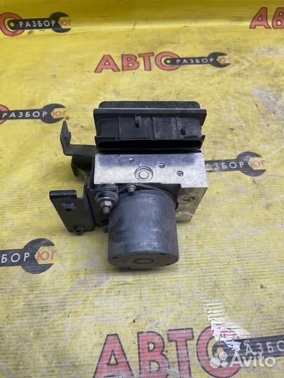 Блок abs Nissan Fuga Y50 VQ35DE 2007