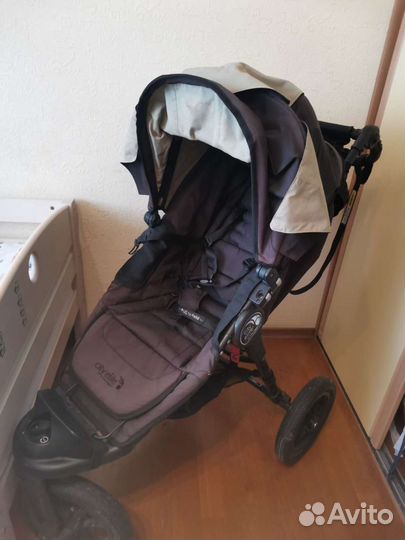 Прогулочная коляска baby jogger