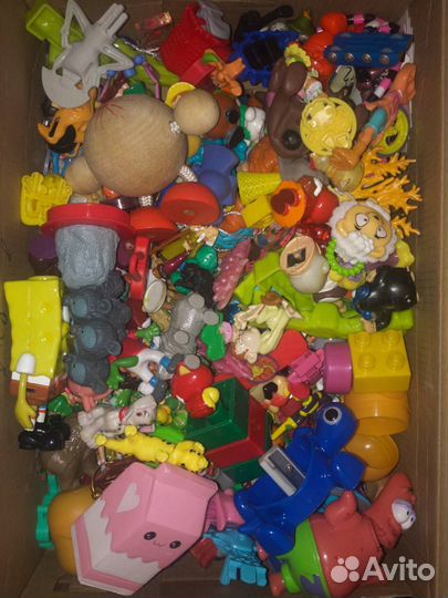 Коробка киндеров