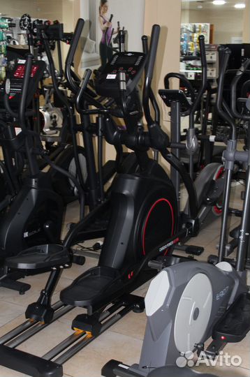 Эллиптический тренажер CardioPower XE100