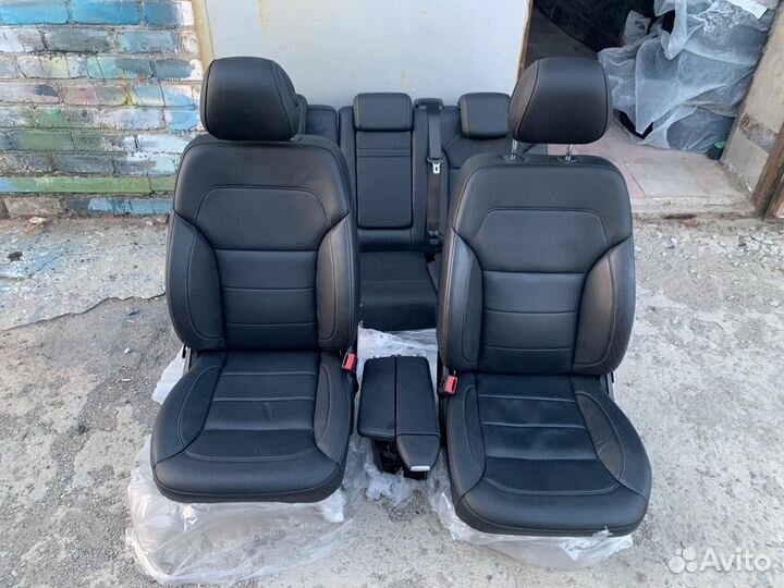 Продаю салон Mercedes