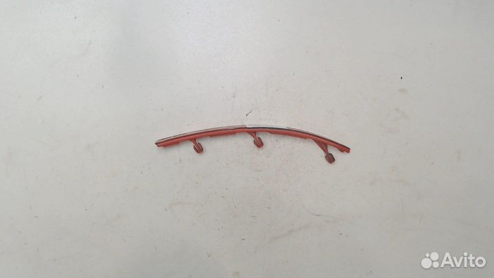 Катафот Volkswagen Tiguan, 2012