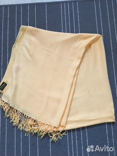 Шапка новая,палантин,перчатки