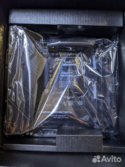 Неисправная Asus ROG Strix B560-I