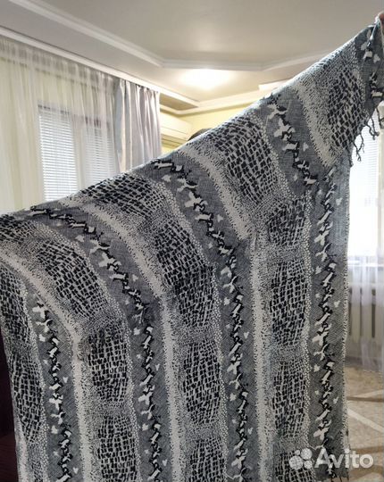 Шарфы и палантины